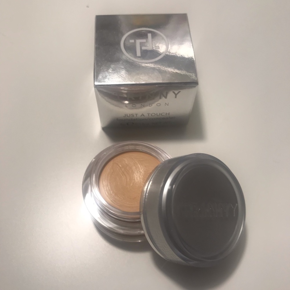 Trinny London Just A Touch Foundation in Zandy